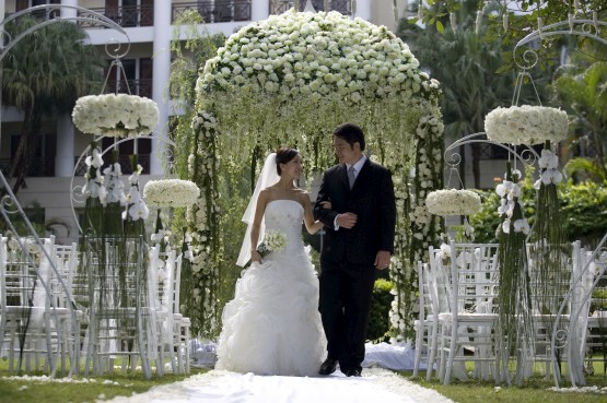 If you are planning a garden wedding there are a few things to know before
