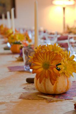 Fall weddings daisies